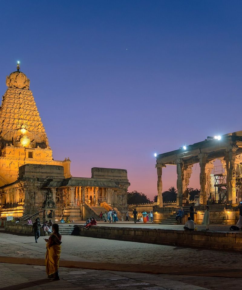 Brihadisvara Temple during Maha Shivaratri-WUS03611 (edit)
