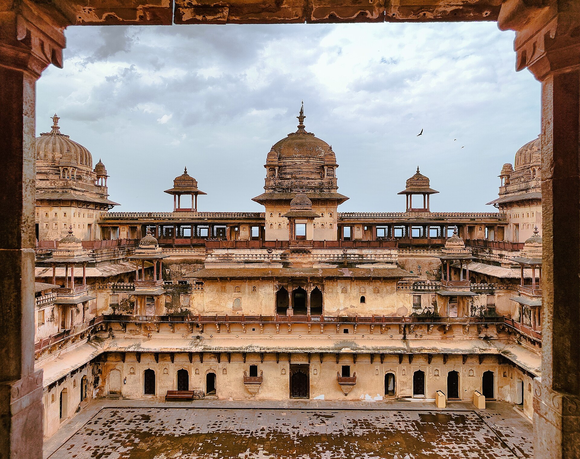 Jahangir Mahal of Orchha in monsoon