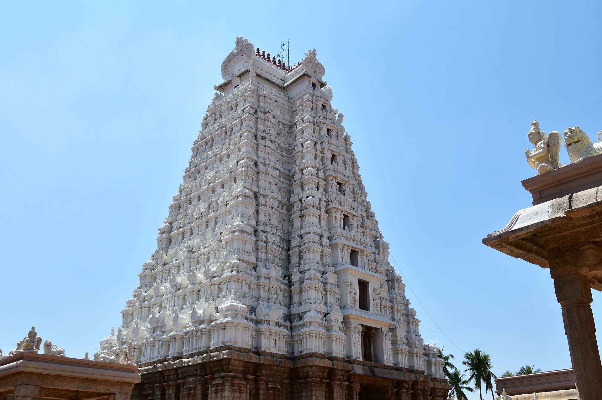 Sri Ranganathaswamy Temple, dedicated to Vishnu, in Srirangam, near Tiruchirappali (151)