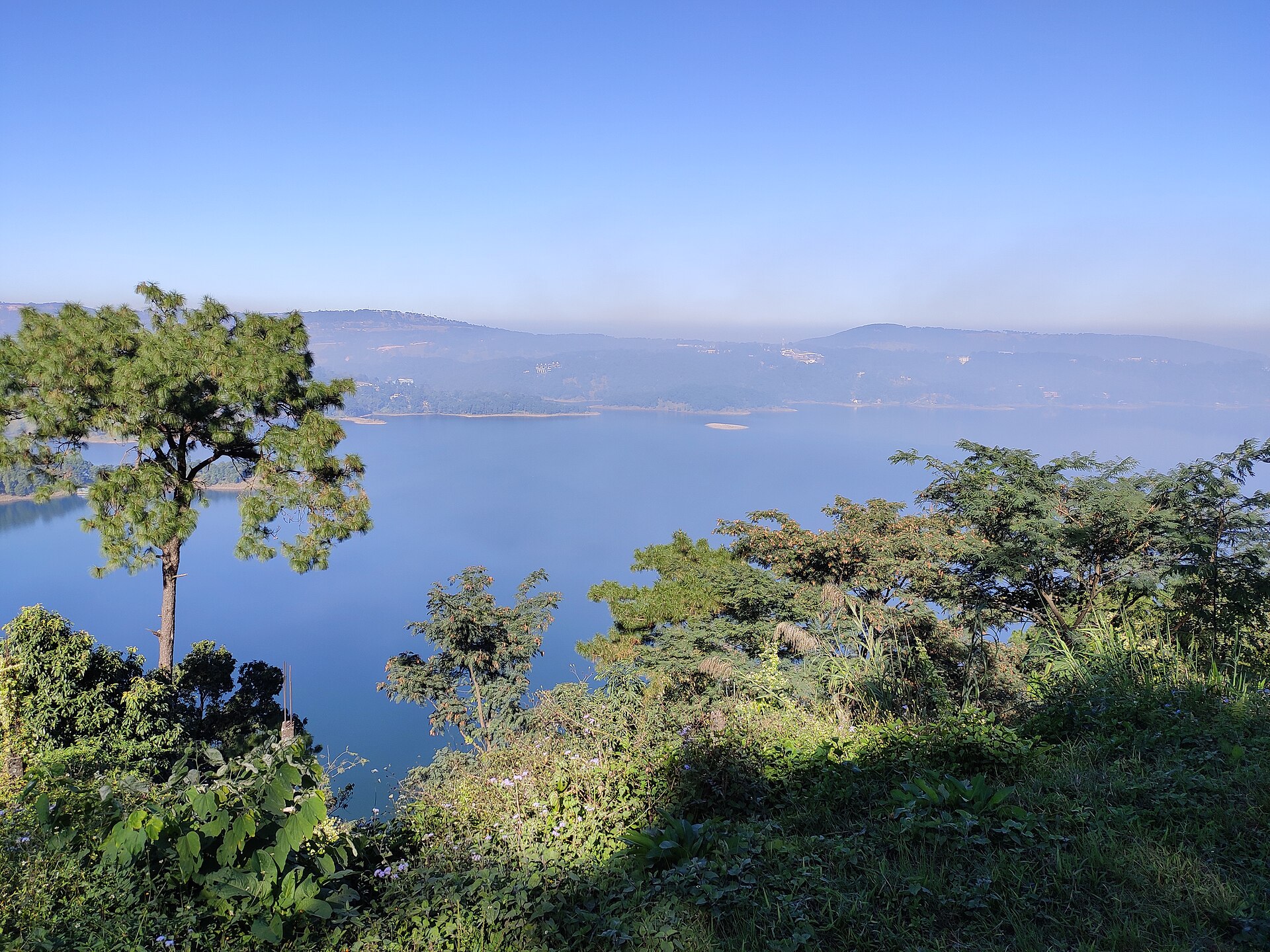 Umiam Lake from View Point (2)