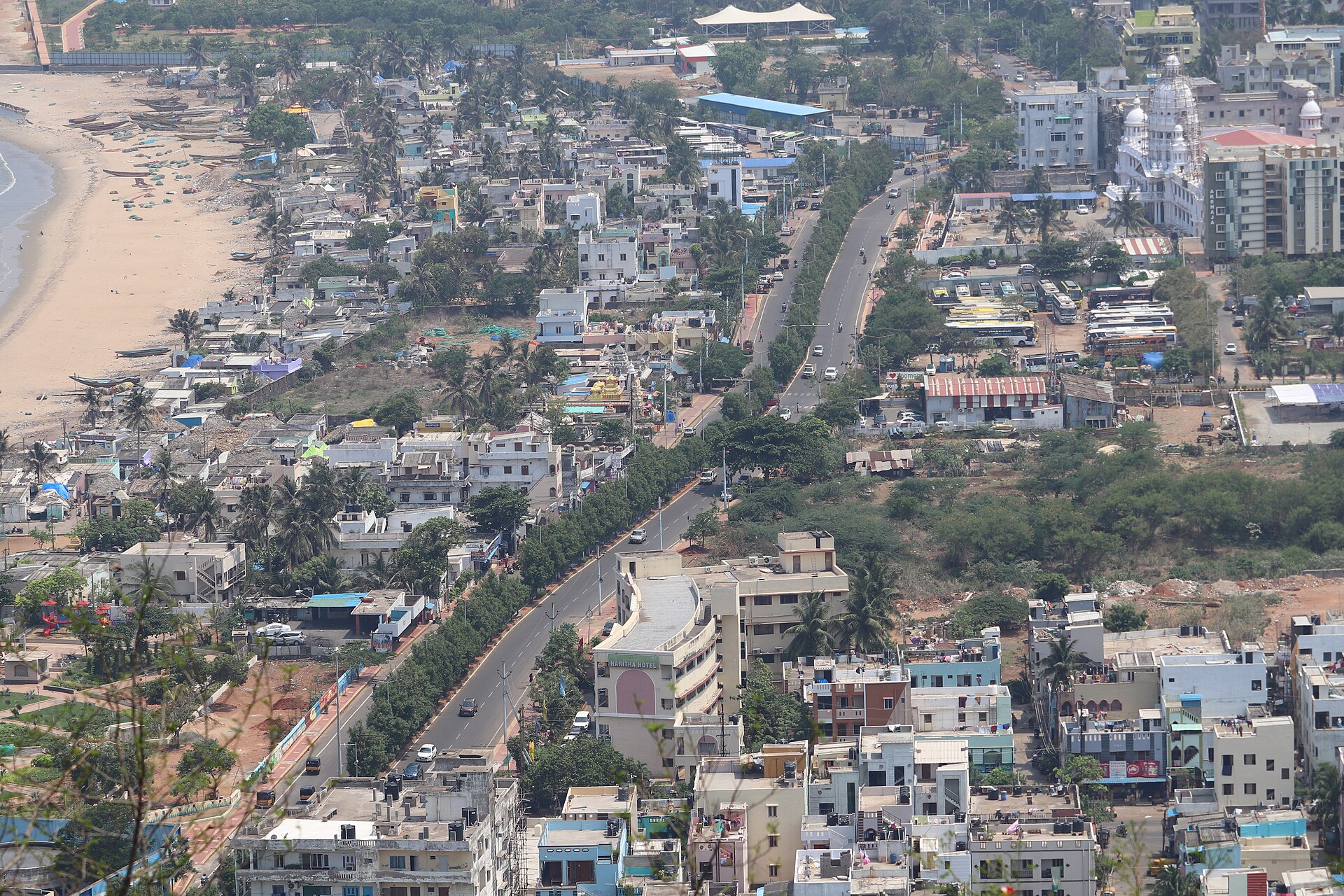 Visakhapatnam beach road and MVP double road from Kailasagiri (May 2019)